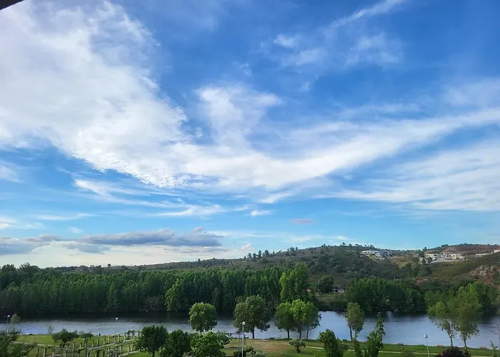 Northeast Portugal G Apartamento *